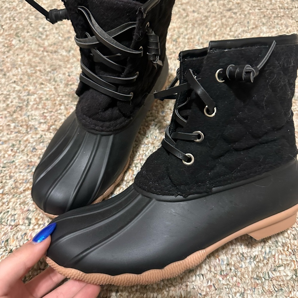 Sperry boots black brand new